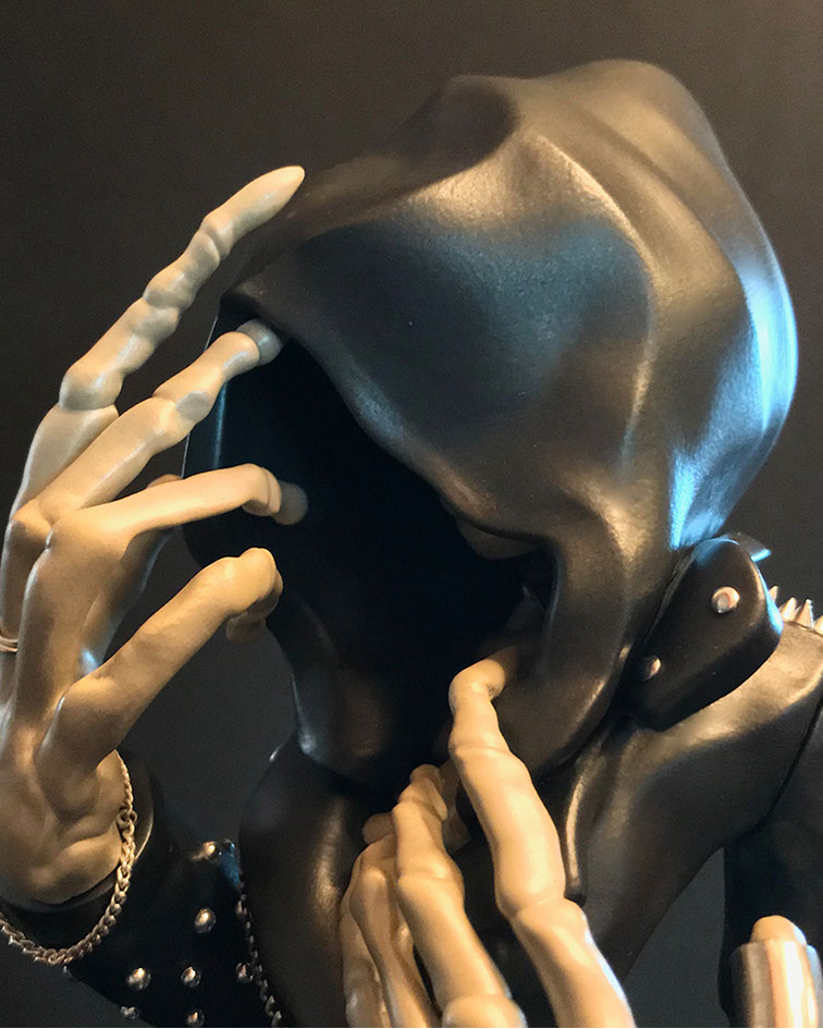 Obskure; SomeStrangeThings; Designer Toys; Toy Art; Barcelona; Strange Stuff; Some Strange Things; sculpt; Marcos Lorenzo; Goth; Punk; Barcelona