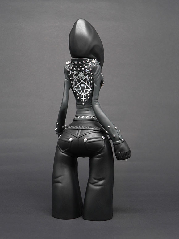 Obskure; SomeStrangeThings; Designer Toys; Toy Art; Barcelona; Strange Stuff; Some Strange Things; sculpt; Marcos Lorenzo; Goth; Punk; Barcelona