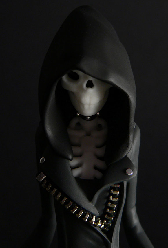 Obskure; SomeStrangeThings; Designer Toys; Toy Art; Barcelona; Strange Stuff; Some Strange Things; sculpt; Marcos Lorenzo; Goth; Punk; Barcelona