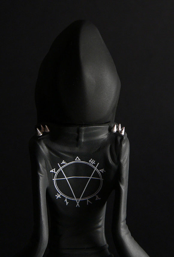 Obskure; SomeStrangeThings; Designer Toys; Toy Art; Barcelona; Strange Stuff; Some Strange Things; sculpt; Marcos Lorenzo; Goth; Punk; Barcelona