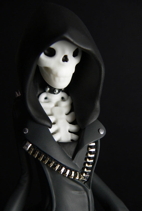 Obskure; SomeStrangeThings; Designer Toys; Toy Art; Barcelona; Strange Stuff; Some Strange Things; sculpt; Marcos Lorenzo; Goth; Punk; Barcelona