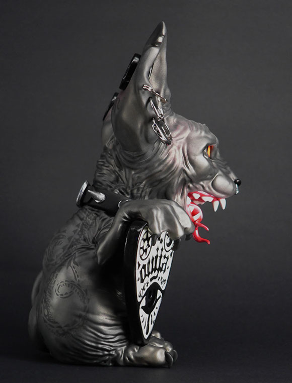 Sphynx; Maneki Neko;SomeStrangeThings; Designer Toys; Toy Art; Barcelona; Strange Stuff; Some Strange Things; sculpt; Marcos Lorenzo; Goth; Punk