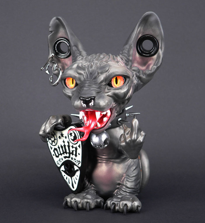 Sphynx; Maneki Neko;SomeStrangeThings; Designer Toys; Toy Art; Barcelona; Strange Stuff; Some Strange Things; sculpt; Marcos Lorenzo; Goth; Punk
