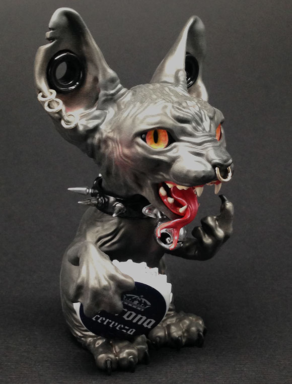 Sphynx; Maneki Neko;SomeStrangeThings; Designer Toys; Toy Art; Barcelona; Strange Stuff; Some Strange Things; sculpt; Marcos Lorenzo; Goth; Punk